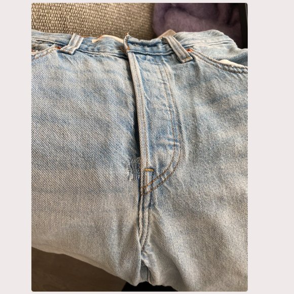 Levi's Ribcage Straight Ankle Sz 26 (Light Wash) - Picture 4 of 4